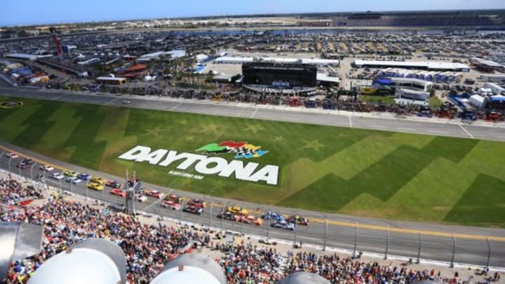 Feb 22, 2015; Daytona Beach, FL, USA; An overall view as NASCAR Sprint Cup Series driver Jeff Gordon (24) leads a restart during the Daytona 500 at Daytona International Speedway. Mandatory Credit: Andrew Weber-USA TODAY Sports