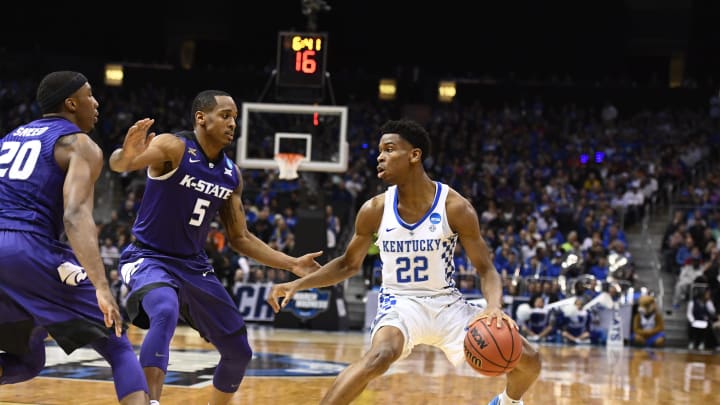 ATLANTA, GA – MARCH 22: Shai Gilgeous-Alexander #22 of the Kentucky Wildcats drives to the basket agains Barry Brown #5 Xavier Sneed of the Kansas State Wildcats the third round of the 2018 NCAA Men’s Basketball Tournament held at Philips Arena on March 22, 2018 in Atlanta, Georgia. (Photo by Brett Wilhelm/NCAA Photos via Getty Images)
