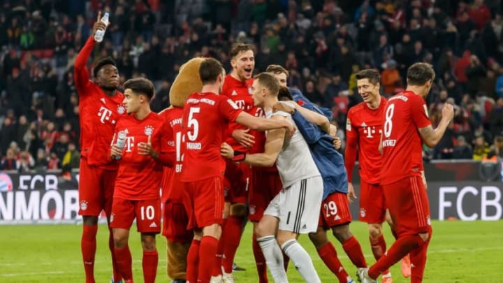 MUNICH, GERMANY – NOVEMBER 09: Players of FC Bayern Muenchen final jubilee during the Bundesliga match between FC Bayern Muenchen and Borussia Dortmund at Allianz Arena on November 9, 2019, in Munich, Germany. (Photo by TF-Images/Getty Images)