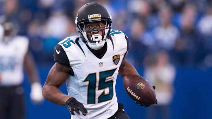 INDIANAPOLIS, IN - JANUARY 01: Jacksonville Jaguars wide receiver Allen Robinson (15) runs after a catch during the NFL game between the Jacksonville Jaguars and Indianapolis Colts on January 1, 2017, at Lucas Oil Stadium in Indianapolis, IN. (Photo by Zach Bolinger/Icon Sportswire via Getty Images)