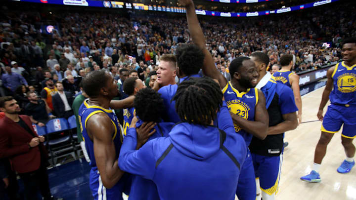 SALT LAKE CITY, UT - OCTOBER 19: The Golden State Warriors celebrate the game-winning shot by Jonas Jerebko #21 of the Golden State Warriors during a game against the Utah Jazz on October 19, 2018 at Vivint Smart Home Arena in Salt Lake City, Utah. NOTE TO USER: User expressly acknowledges and agrees that, by downloading and/or using this Photograph, user is consenting to the terms and conditions of the Getty Images License Agreement. Mandatory Copyright Notice: Copyright 2018 NBAE (Photo by Melissa Majchrzak/NBAE via Getty Images)
