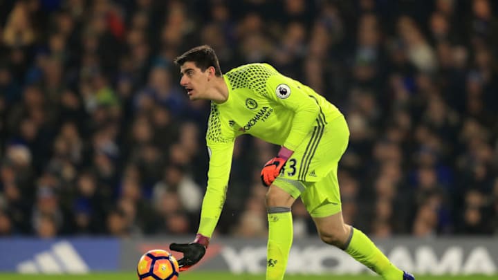 LONDON, ENGLAND - JANUARY 22: Thibaut Courtois of Chelsea in action during the Premier League match between Chelsea and Hull City at Stamford Bridge on January 22, 2017 in London, England. (Photo by Richard Heathcote/Getty Images)