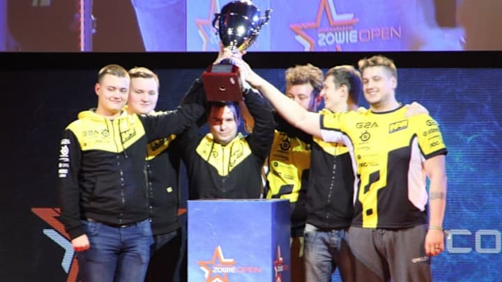 Members of Natus Vincere pose with the trophy at DreamHack Leipzig 2016. Photo Credit: Acquired via Creative Commons