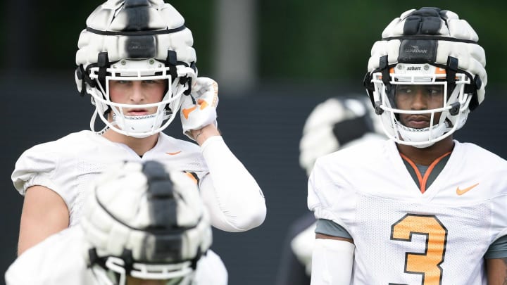 Tennessee wide receiver Walker Merrill (19) and **DUP** Tennessee wide receiver JaVonta Payton (3) drill during fall practice at Haslam Field in Knoxville, Tenn. on Thursday, Aug. 5, 2021.Kns Tennessee Fall Practice