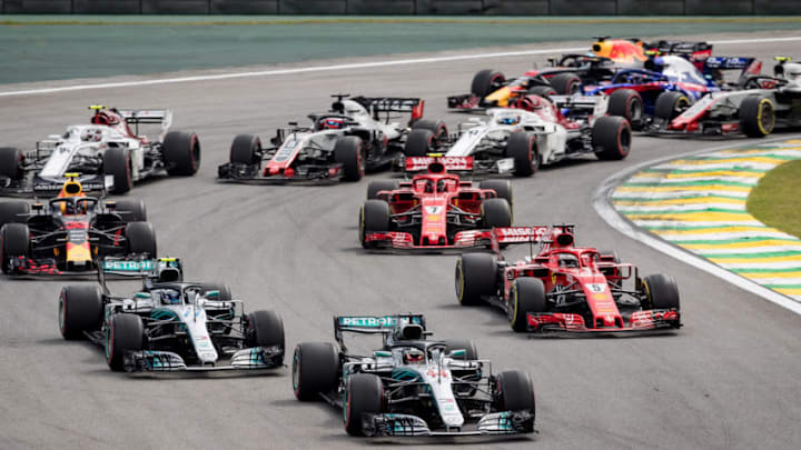 SAO PAULO, BRAZIL - NOVEMBER 11: Lewis Hamilton of Great Britain driving the (44) Mercedes AMG Petronas F1 Team Mercedes WO9 (Photo by Lars Baron/Getty Images)