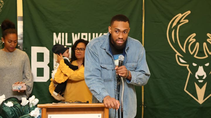 MILWAUKEE, WI - NOVEMBER 21: (Photo by Gary Dineen/NBAE via Getty Images)
