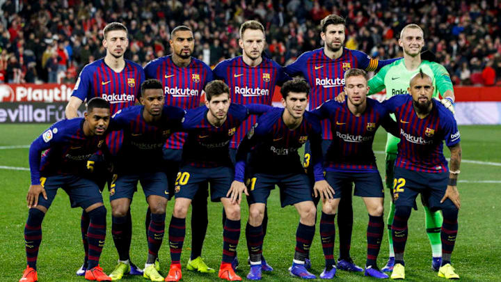 SEVILLA, SPAIN - JANUARY 23: (L-R) Clement Lenglet of FC Barcelona, Kevin Prince Boateng of FC Barcelona, Ivan Rakitic of FC Barcelona, Gerard Pique of FC Barcelona, Jasper Cillessen of FC Barcelona, Malcom of FC Barcelona, Nelson Semedo of FC Barcelona, Sergi Roberto of FC Barcelona, Carles Alena of FC Barcelona, Arthur of FC Barcelona, Arturo Vidal of FC Barcelona during the Spanish Copa del Rey match between Sevilla v FC Barcelona at the Estadio Ramon Sanchez Pizjuan on January 23, 2019 in Sevilla Spain (Photo by David S. Bustamante/Soccrates/Getty Images)