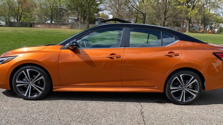 The affordable 2021 Nissan Sentra compact sedan looks like a scaled-down version of Nissan's more expensive Maxima.Img 1241