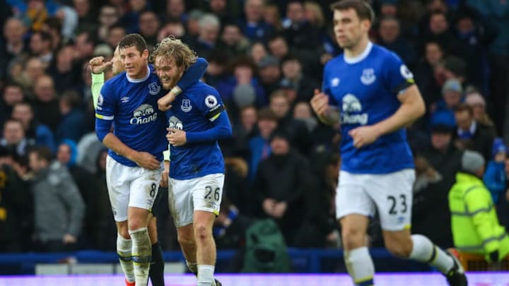 LIVERPOOL, ENGLAND - JANUARY 15: Tom Davies of Everton celebrates after scoring a goal to make it 3-0 during the Premier League match between Everton and Manchester City at Goodison Park on January 15, 2017 in Liverpool, England. (Photo by Robbie Jay Barratt - AMA/Getty Images)
