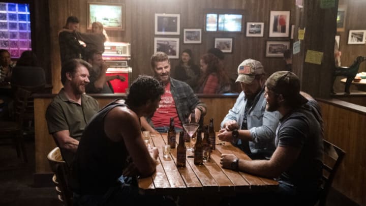 "Watch Your Six" EP#606---Justin Melnick as Brock Reynolds, Tyler Grey as Trent Sawyer, David Boreanaz as Jason Hayes, AJ Buckley as Sonny Quinn, Max Thieriot as Clay Spenser in SEAL TEAM, streaming on Paramount+. Photo: Monty Brinton/Paramount+. © CBS Studios Inc. All Rights Reserved.