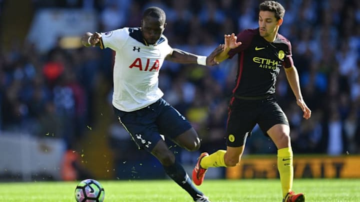 LONDON, ENGLAND - OCTOBER 02: Moussa Sissoko of Tottenham Hotspur (L) and Jesus Navas of Manchester City (R) battle for possession during the Premier League match between Tottenham Hotspur and Manchester City at White Hart Lane on October 2, 2016 in London, England. (Photo by Dan Mullan/Getty Images)
