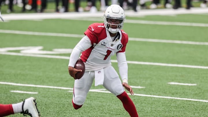 Oct 11, 2020; East Rutherford, New Jersey, USA; Arizona Cardinals quarterback Kyler Murray (1) carries the ball during the first half against the New York Jets at MetLife Stadium. Mandatory Credit: Vincent Carchietta-USA TODAY Sports