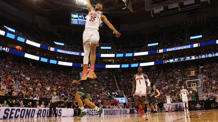 SALT LAKE CITY, UT – MARCH 16: Allonzo Trier #35 of the Arizona Wildcats dunks the ball against the North Dakota Fighting Sioux during the first round of the 2017 NCAA Men’s Basketball Tournament at Vivint Smart Home Arena on March 16, 2017 in Salt Lake City, Utah. (Photo by Christian Petersen/Getty Images)
