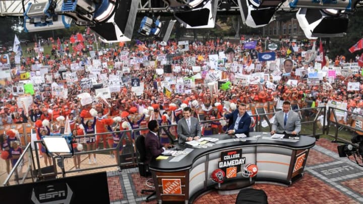 How to stream college sale gameday