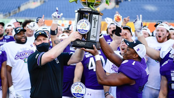 Head coach Pat Fitzgerald and Jesse Brown #1 of the Northwestern Wildcats (Photo by Douglas P. DeFelice/Getty Images)