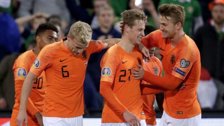 ROTTERDAM, NETHERLANDS - OCTOBER 10: Memphis Depay of Holland celebrates 3-1 with Donyell Malen of Holland, Donny van de Beek of Holland, Frenkie de Jong of Holland, Matthijs de Ligt of Holland during the EURO Qualifier match between Holland v Northern Ireland at the Feijenoord Stadium on October 10, 2019 in Rotterdam Netherlands (Photo by Erwin Spek/Soccrates/Getty Images)