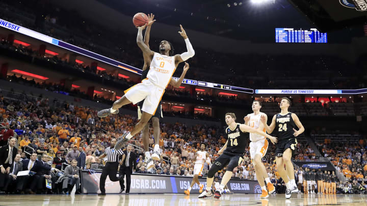 LOUISVILLE, KENTUCKY – MARCH 28: Jordan Bone #0 of the Tennessee Volunteers shoots against the Purdue Boilermakers during the first half of the 2019 NCAA Men’s Basketball Tournament South Regional at the KFC YUM! Center on March 28, 2019 in Louisville, Kentucky. (Photo by Andy Lyons/Getty Images)
