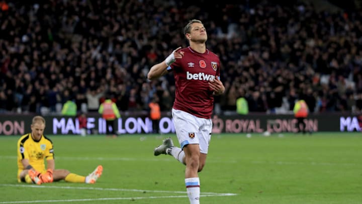 LONDON, ENGLAND - NOVEMBER 03: Javier Hernandez of West Ham United celebrates after he scores his sides fourth goal during the Premier League match between West Ham United and Burnley FC at London Stadium on November 3, 2018 in London, United Kingdom. (Photo by Marc Atkins/Getty Images)