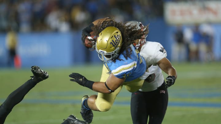 PASADENA, CA – SEPTEMBER 10: Fullback Ainuu Taua