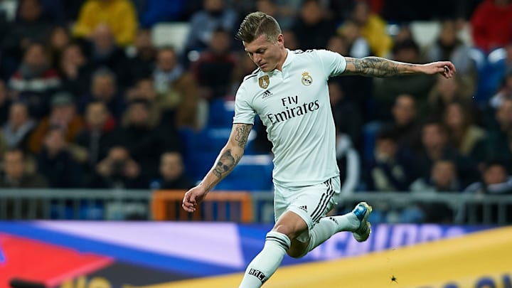 MADRID, SPAIN – JANUARY 24: Toni Kroos of Real Madrid competes in action during the Copa del Rey Quarter Final first leg match between Real Madrid and Girona FC at Bernabeu on January 24, 2019 in Madrid, Spain. (Photo by Quality Sport Images/Getty Images)