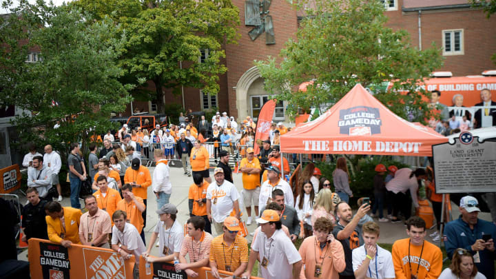 Fans gather at the ESPN College GameDay stage outside of Ayres Hall on the University of Tennessee campus in Knoxville, Tenn. on Saturday, Sept. 24, 2022. The flagship ESPN college football pregame show returned for the tenth time to Knoxville as the No. 12 Vols hosted the No. 22 Gators.Kns Espn College Gameday