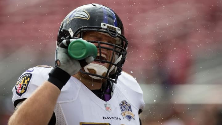 Oct 18, 2015; Santa Clara, CA, USA; Baltimore Ravens guard Marshal Yanda (73) splashes himself with water before the game against the San Francisco 49ers at Levi