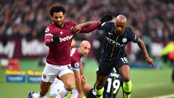 LONDON, ENGLAND - NOVEMBER 24: Felipe Anderson of West Ham United takes on Fabian Delph of Manchester City during the Premier League match between West Ham United and Manchester City at London Stadium on November 24, 2018 in London, United Kingdom. (Photo by Justin Setterfield/Getty Images)