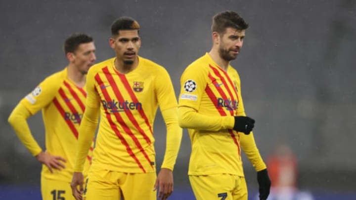 Barcelona’s Gerard Piqué looks dejected at the final whistle of the Champions League match against Bayern München  on Wednesday. (Photo by Alexander Hassenstein/Getty Images)