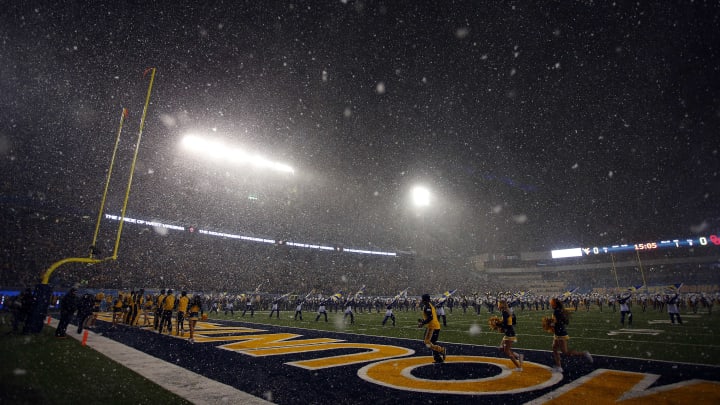 MORGANTOWN, WV – NOVEMBER 19: A view from the field during a snow equal before the game between the West Virginia Mountaineers and the Oklahoma Sooners on November 19, 2016 at Mountaineer Field in Morgantown, West Virginia. (Photo by Justin K. Aller/Getty Images)
