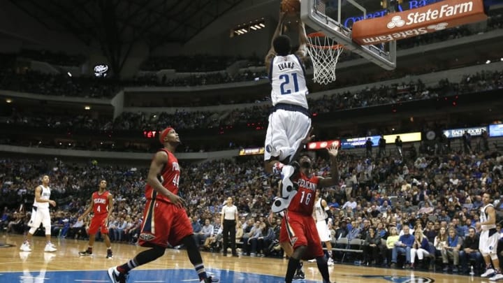 Nov 7, 2015; Dallas, TX, USA; Dallas Mavericks forward Jeremy Evans (21) dunks the ball in the first half against the New Orleans Pelicans at American Airlines Center. Dallas on 107-98. Mandatory Credit: Tim Heitman-USA TODAY Sports