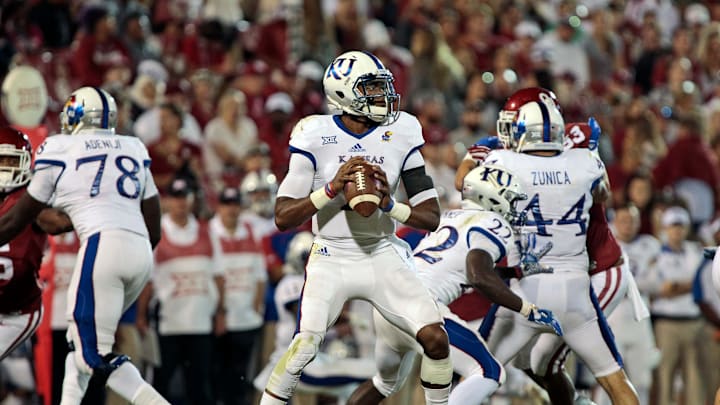 NORMAN, OK – OCTOBER 29: Quarterback Montell Cozart