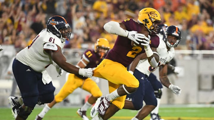 TEMPE, AZ - SEPTEMBER 01: Defensive lineman Darius Slade #2 of the Arizona State Sun Devils carries the ball against offensive lineman Kevin Davis #61 of the UTSA Roadrunners in the first half at Sun Devil Stadium on September 1, 2018 in Tempe, Arizona. (Photo by Jennifer Stewart/Getty Images)