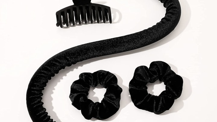 Discover Ivy Store's heatless hair curlers on Amazon.