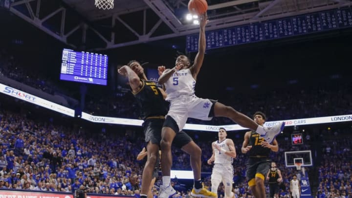 LEXINGTON, KY - JANUARY 04: Immanuel Quickley #5 of the Kentucky Wildcats shoots the ball against Mitchell Smith #5 of the Missouri Tigers during the second half at Rupp Arena on January 4, 2020 in Lexington, Kentucky. (Photo by Michael Hickey/Getty Images)
