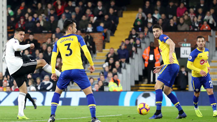 LONDON, ENGLAND - NOVEMBER 24: Aleksandar Mitrovic of Fulham scores his team's first goal during the Premier League match between Fulham FC and Southampton FC at Craven Cottage on November 24, 2018 in London, United Kingdom. (Photo by Christopher Lee/Getty Images)