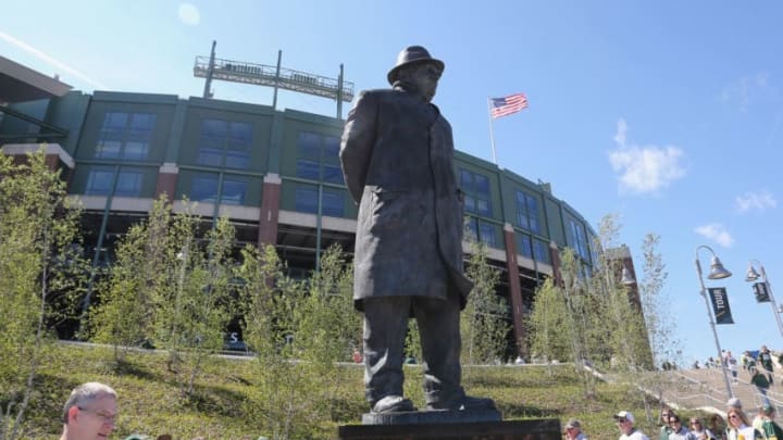 GREEN BAY, WI - SEPTEMBER 14: General view of Lambeau Field and the Vince Lombardi statue during the game between the Green Bay Packers and the New York Jets at Lambeau Field on September 14, 2014 in Green Bay, Wisconsin. (Photo by Al Pereira/New York Jets/Getty Images)