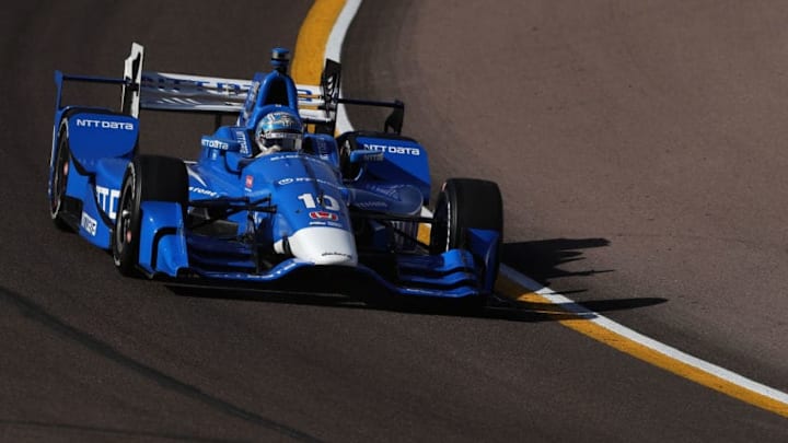 AVONDALE, AZ - APRIL 28: Tony Kanaan of Brazil, driver of the #10 Chip Ganassi Racing Honda drives during practice for the Desert Diamond West Valley Phoenix Grand Prix at Phoenix International Raceway on April 28, 2017 in Avondale, Arizona. (Photo by Christian Petersen/Getty Images)