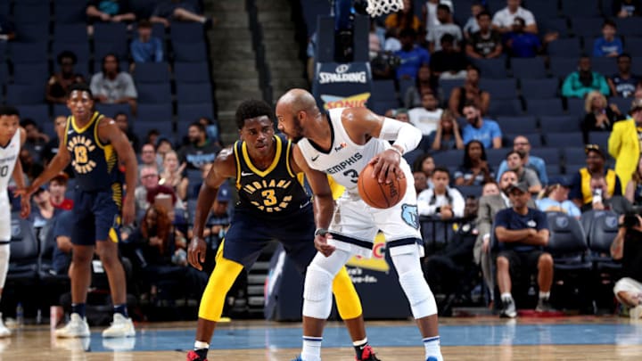MEMPHIS, TN - OCTOBER 6: Jevon Carter #3 of the Memphis Grizzlies handles the ball against the Indiana Pacers during a pre-season game on October 6, 2018 at FedExForum in Memphis, Tennessee. NOTE TO USER: User expressly acknowledges and agrees that, by downloading and or using this Photograph, user is consenting to the terms and conditions of the Getty Images License Agreement. Mandatory Copyright Notice: Copyright 2018 NBAE (Photo by Joe Murphy/NBAE via Getty Images)