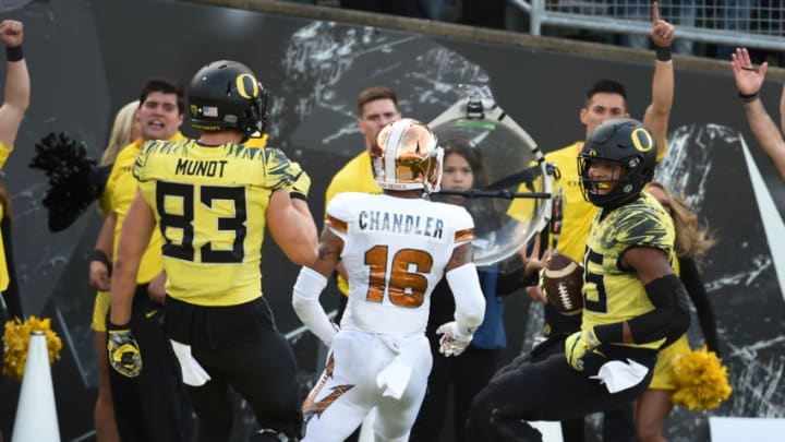EUGENE, OR - OCTOBER 29: Tight end Pharaoh Brown