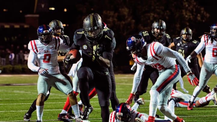 NASHVILLE, TN – NOVEMBER 19: Ralph Webb #7 of the Vanderbilt Commodores scores a touchdown against the Ole Miss Rebels during the second half at Vanderbilt Stadium on November 19, 2016 in Nashville, Tennessee. (Photo by Frederick Breedon/Getty Images)