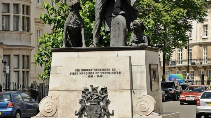 Robert Grosvenor statue in Westminster, London