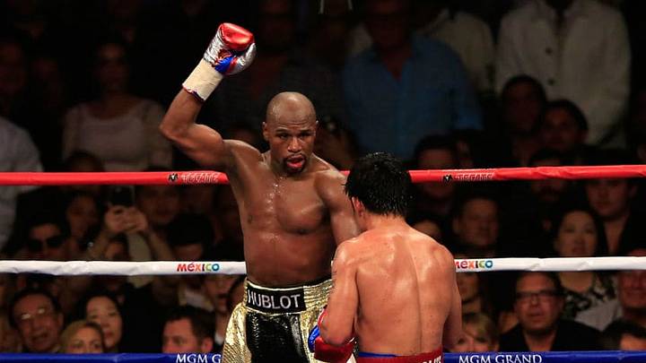 LAS VEGAS, NV - MAY 02: Floyd Mayweather Jr. reacts in the 12th round during the welterweight unification championship bout on May 2, 2015 at MGM Grand Garden Arena in Las Vegas, Nevada. (Photo by Jamie Squire/Getty Images)