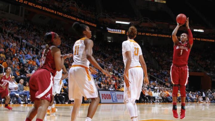 KNOXVILLE, TN - JANUARY 31: Quanetria Bolton #1 of the Alabama Crimson Tide shoots against the Tennessee Lady Volunteers in a game at Thompson-Boling Arena on January 31, 2016 in Knoxville, Tennessee. (Photo by Patrick Murphy-Racey/Getty Images)