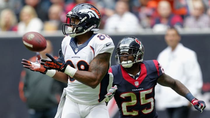 HOUSTON, TX - DECEMBER 22: Demaryius Thomas #88 of the Denver Broncos catches a pass for a 36 yard touchdown as he beats Kareem Jackson #25 of the Houston Texans at Reliant Stadium on December 22, 2013 in Houston, Texas. (Photo by Bob Levey/Getty Images)