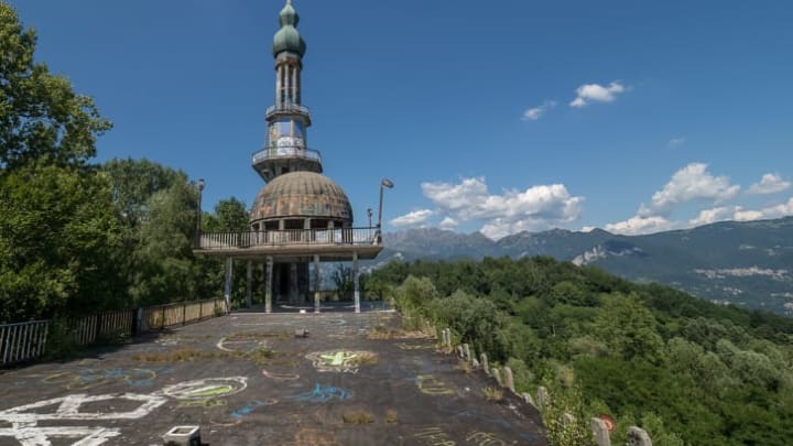 Consonno, Italy