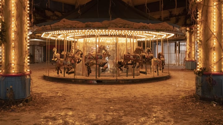 The carousel in The Last of Us Episode 7