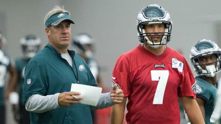Jul 28, 2016; Philadelphia, PA, USA; Philadelphia Eagles head coach Doug Pederson talks with quarterback Sam Bradford (7) during training camp at NovaCare Complex. Mandatory Credit: Bill Streicher-USA TODAY Sports Jul 28, 2016; Philadelphia, PA, USA; Philadelphia Eagles head coach Doug Pederson talks with quarterback Sam Bradford (7) during training camp at NovaCare Complex. Mandatory Credit: Bill Streicher-USA TODAY Sports