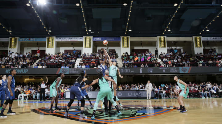 WHITE PLAINS, NY – MAY 25: Tip off between Sylvia Fowles #34 of the Minnesota Lynx and Kiah Stokes #41 of the New York Liberty on May 25, 2018 at Westchester County Center in White Plains, New York. Mandatory Copyright Notice: Copyright 2018 NBAE (Photo by Steve Freeman/NBAE via Getty Images)