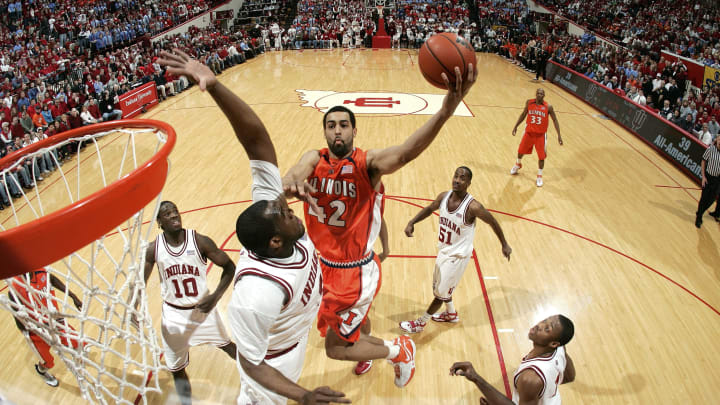 BLOOMINGTON, IN – FEBRUARY 10: Brian Randle #42 of the Illinois Fighting Illini goes to the basket against D.J. White #3 of the Indiana Hoosiers during a game at Assembly Hall on February 10, 2007 in Bloomington, Indiana. (Photo by Joe Robbins/Getty Images)