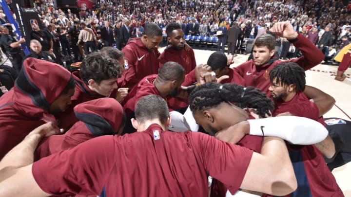 CLEVELAND, OH - OCTOBER 17: The Cleveland Cavaliers huddle before the game against the Boston Celtics on October 17, 2017 at Quicken Loans Arena in Cleveland, Ohio. NOTE TO USER: User expressly acknowledges and agrees that, by downloading and or using this Photograph, user is consenting to the terms and conditions of the Getty Images License Agreement. Mandatory Copyright Notice: Copyright 2017 NBAE (Photo by David Liam Kyle/NBAE via Getty Images)